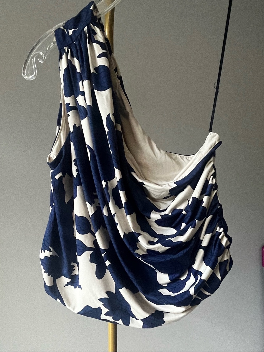H&M one shoulder sleeveless top